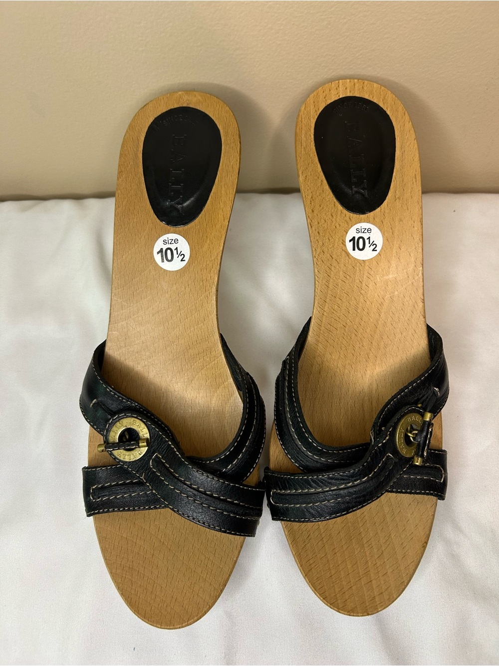 Bally Black Leather Women’s Sandal with Gold-Tone Accent